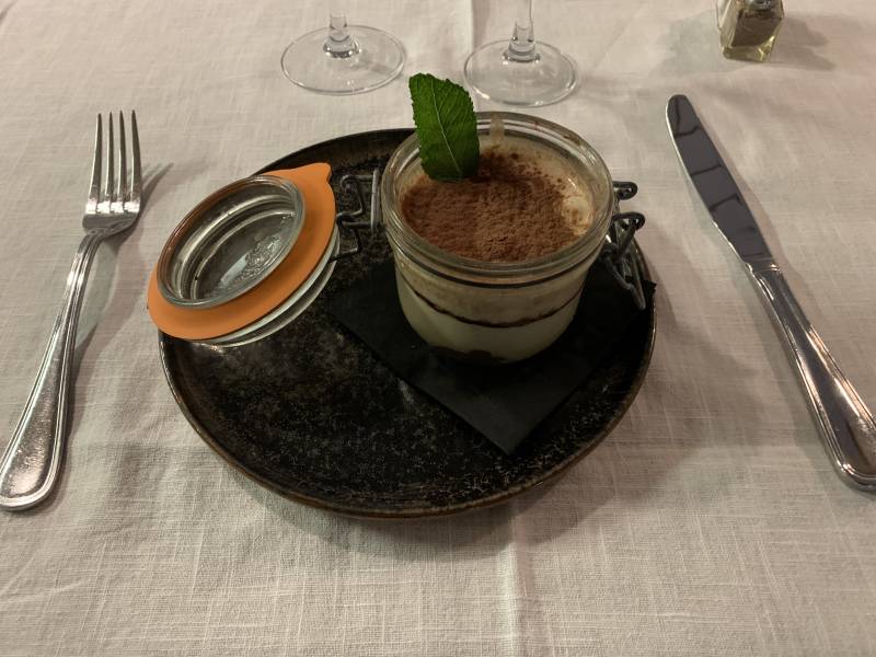 Menu midi et soir / entrée + plat + dessert